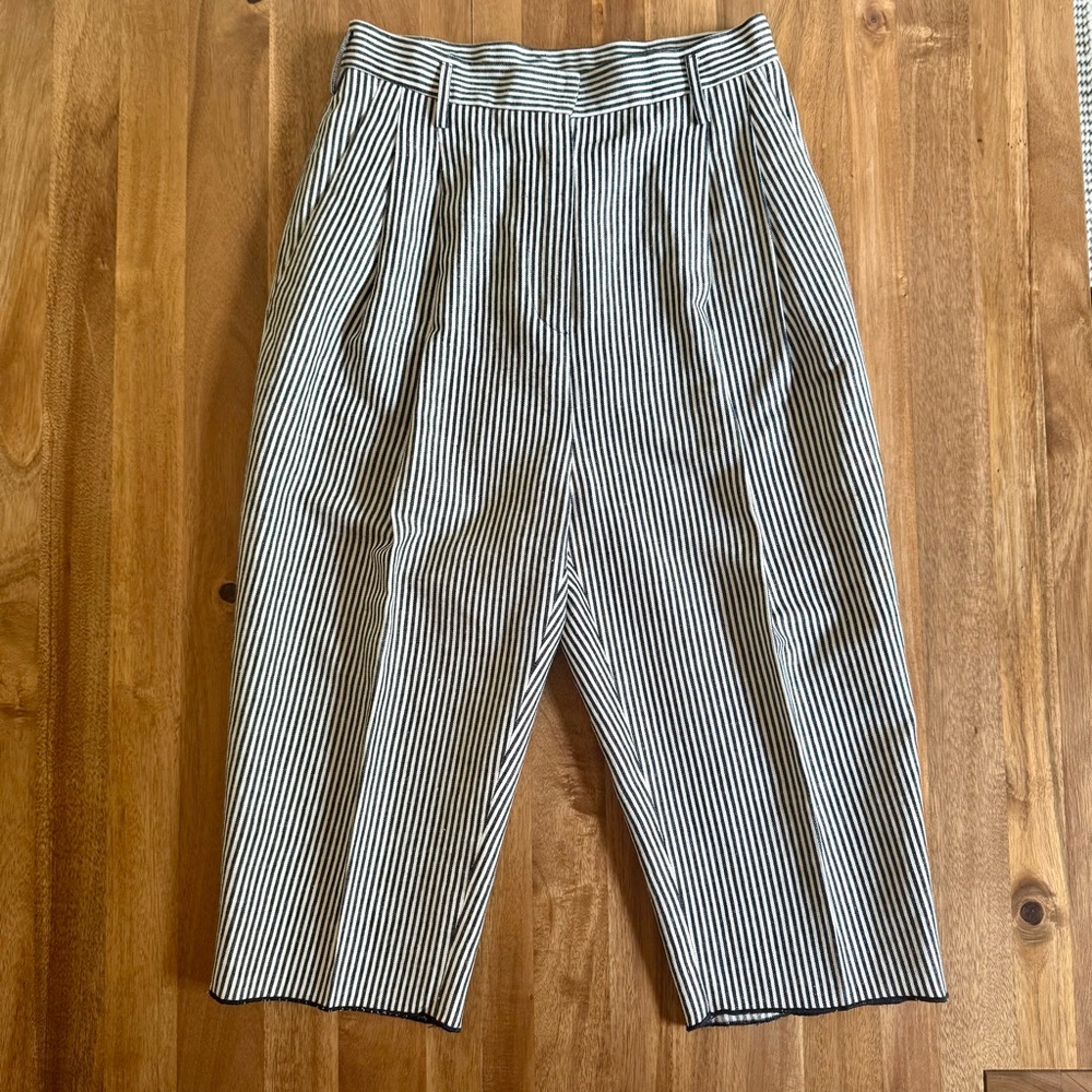 AVN Italy Black & White Striped Culotte Pants - Size EU 40